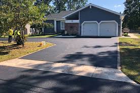 Best Gravel Driveway Installation  in De Soto, KS